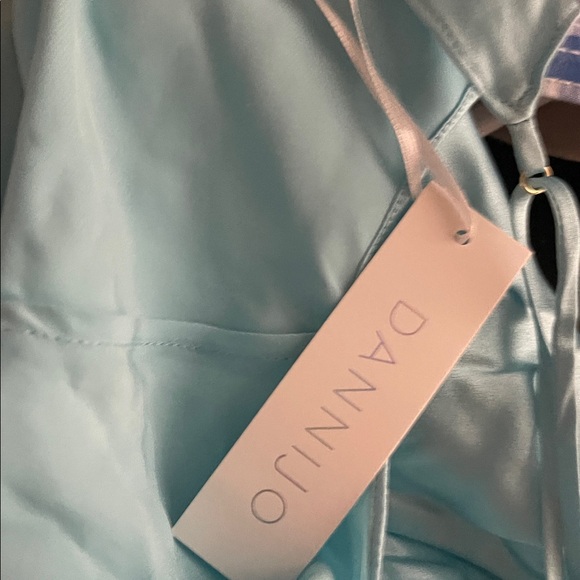 DANNIJO WRAP 100% SILK MINI DRESS - Picture 15 of 15